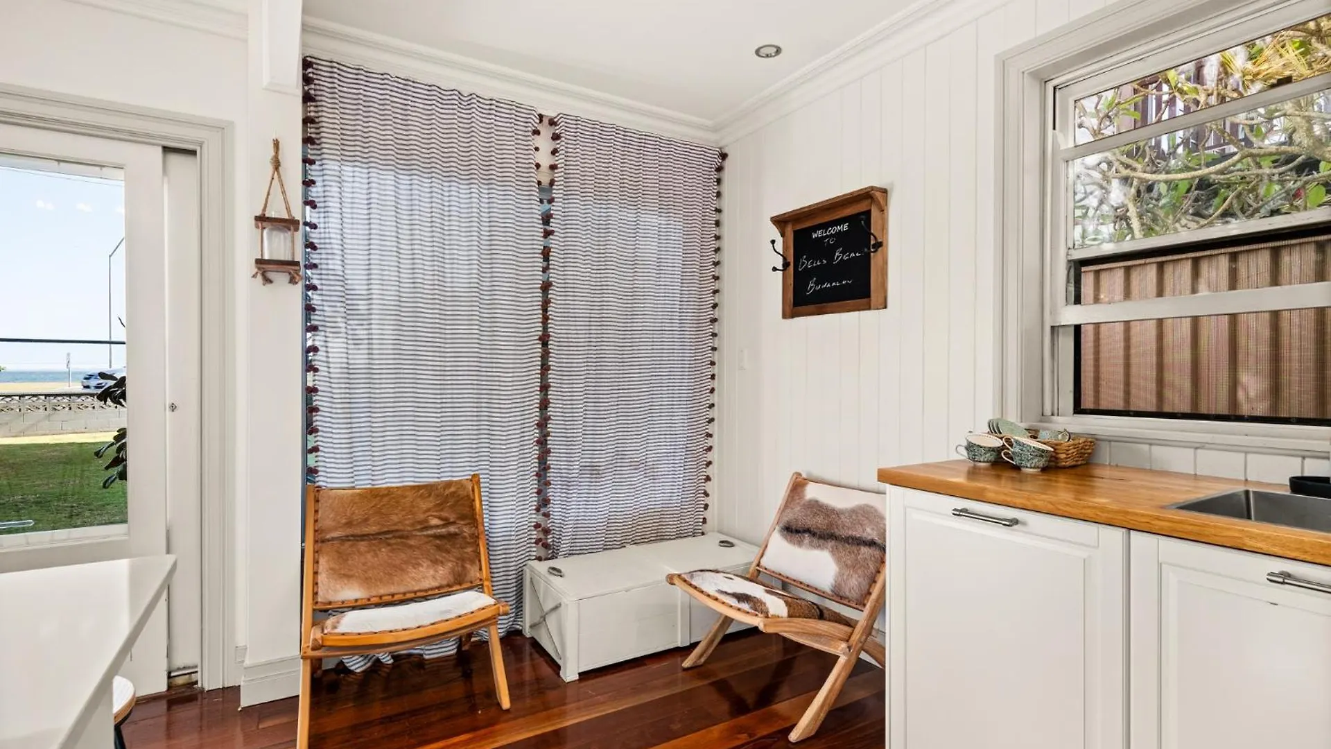 Bells Beach Bungalow Clontarf