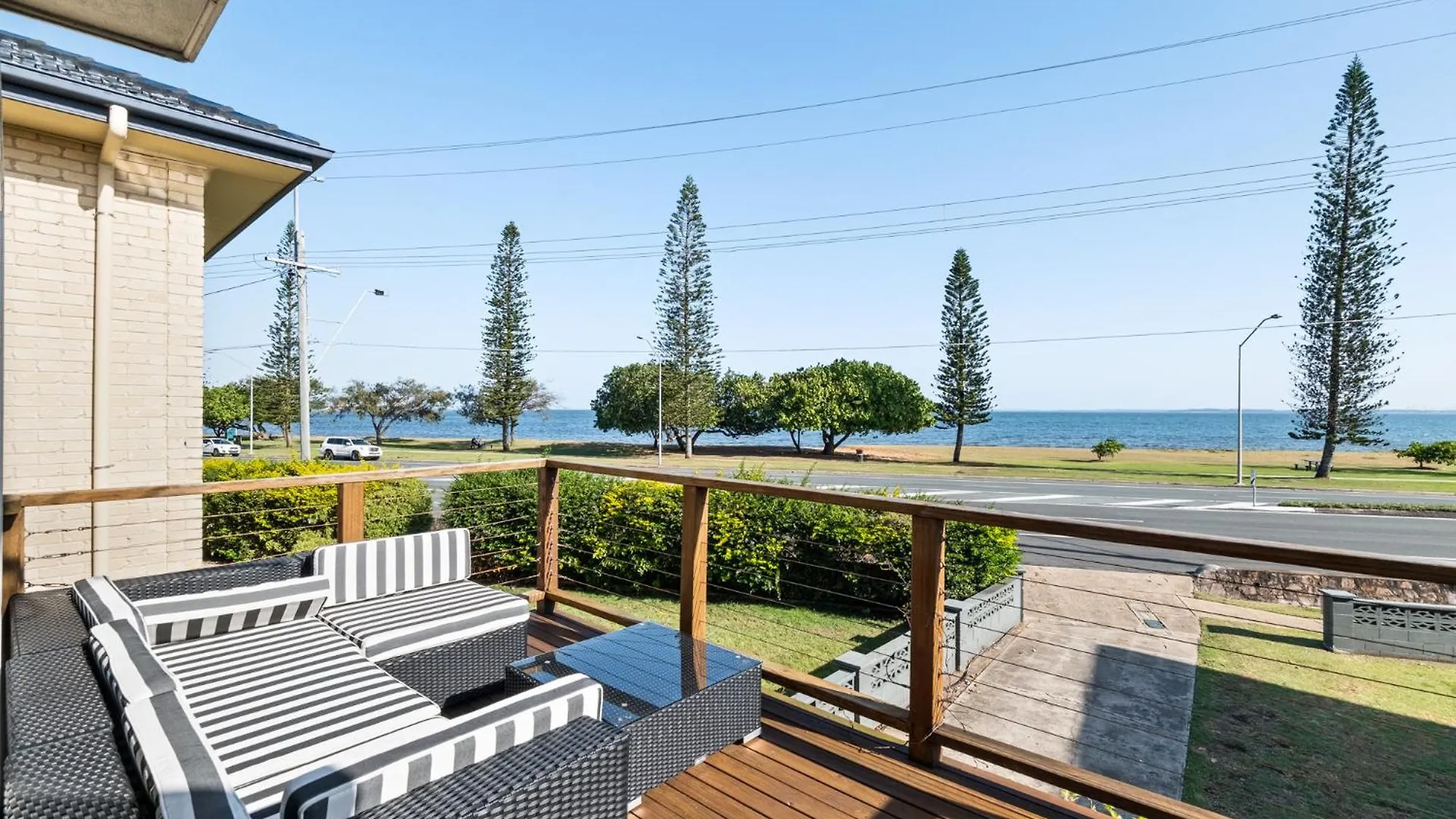 Bells Beach Bungalow Clontarf